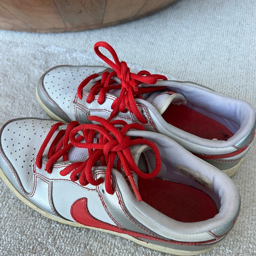 Vintage 2005 Nike dunks Silver and Red size 5Y